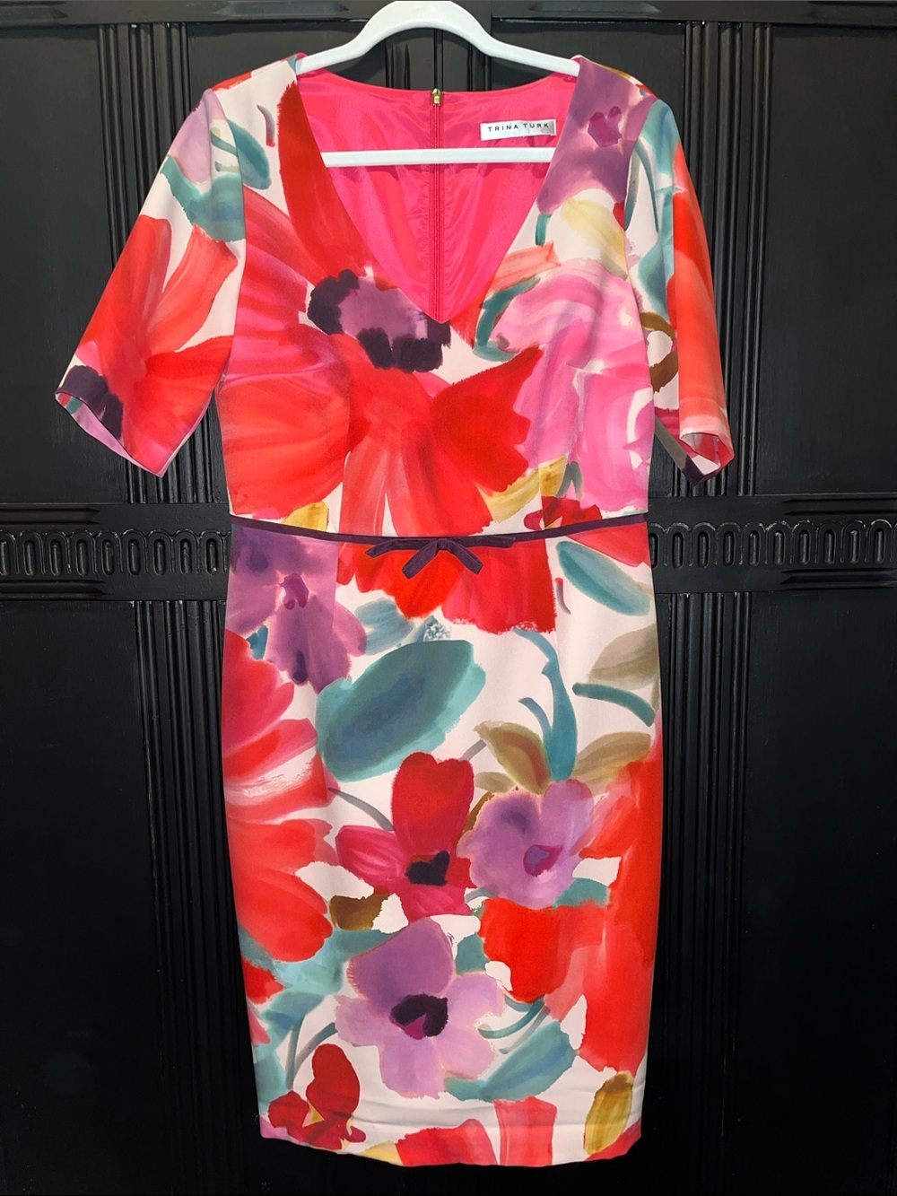 Trina Turk Vibrant Pink Red Floral V-Neck Sheath Dress